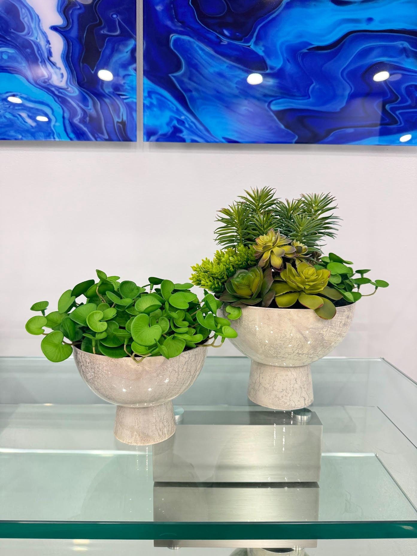 SET OF 2 ARTIFICIAL SUCCULENTS IN MODERN MARBLE METAL VASES