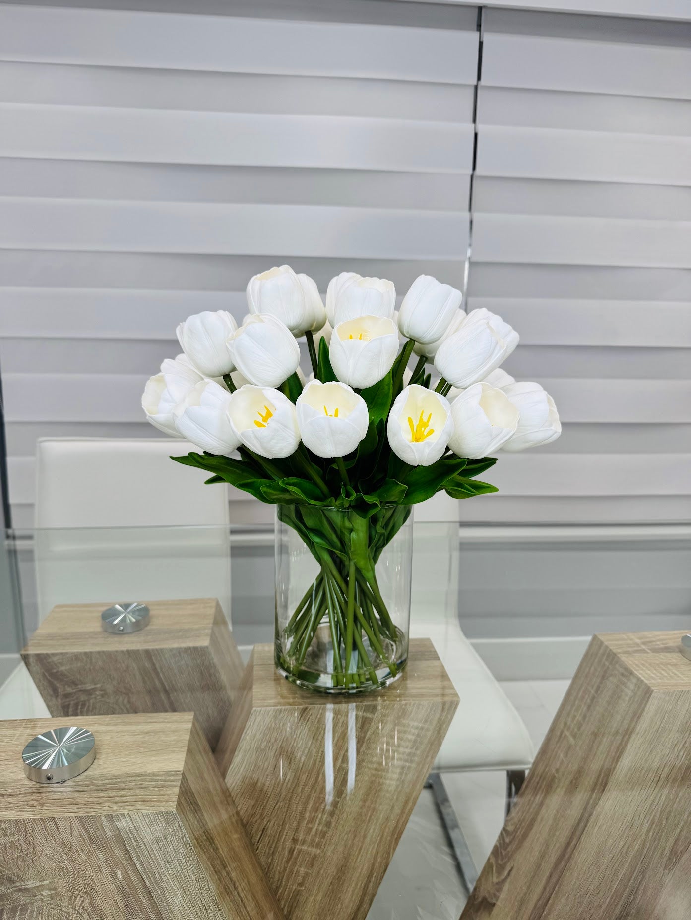 WHITE TULIP IN CYLINDER VASE