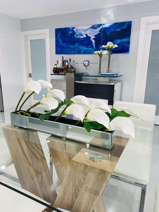 CALLA LILY IN RECTANGULAR MIRROR VASE