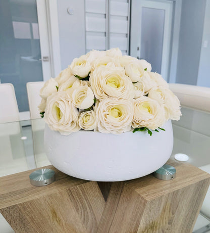 RANUNCULUS IN WHITE CERAMIC VASE