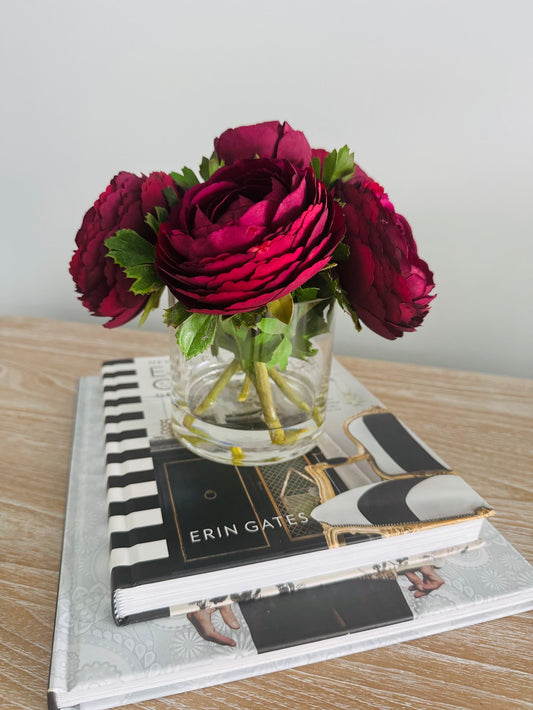 RANUNCULUS FLOWER IN CYLINDER VASE