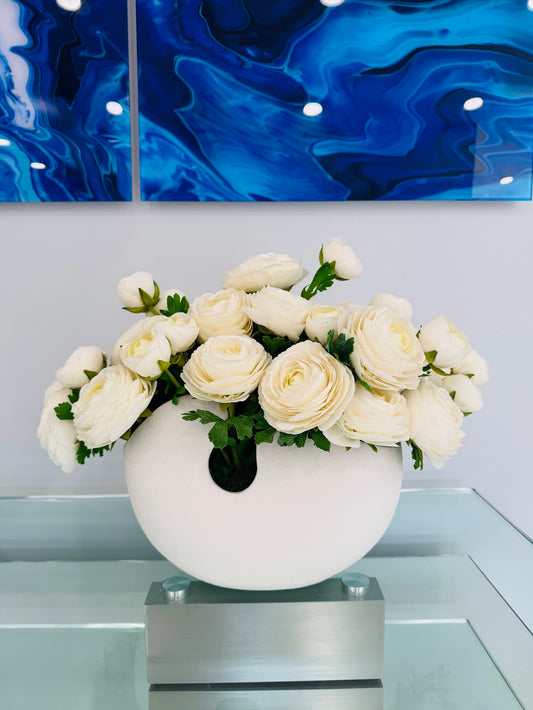 RANUNCULUS IN CERAMIC CREAM VASE