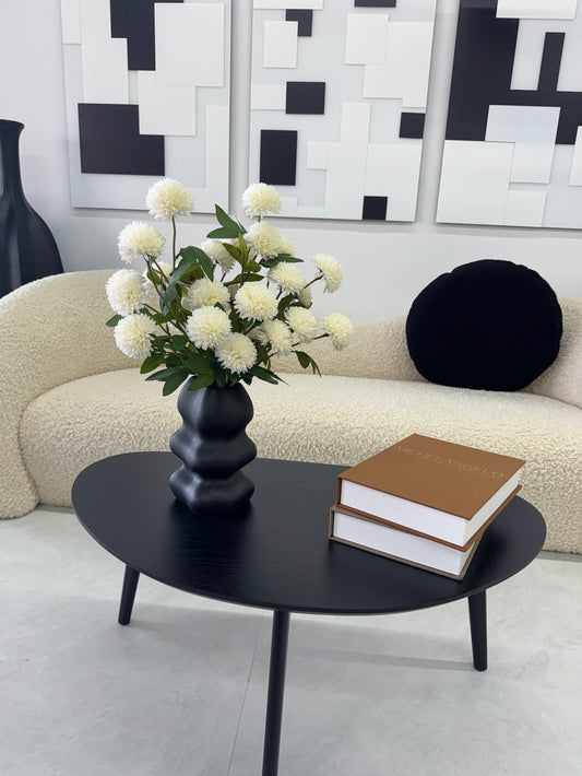 KIKU FLOWER IN MODERN BLACK VASE