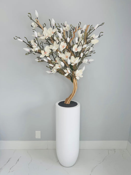 MAGNOLIA TREE IN MATTE WHITE BASE