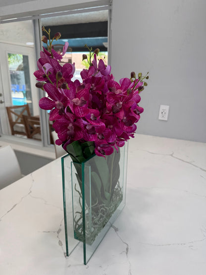 SQUARE GLASS VASE WITH ORCHIDS