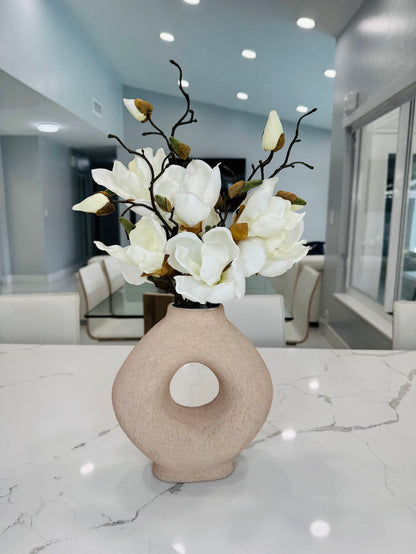 MODERN CERAMIC VASE WITH MAGNOLIAS