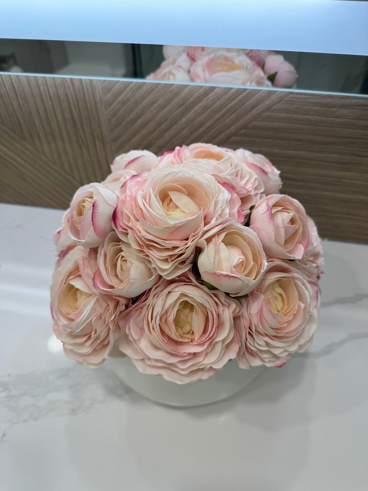 BLUSH GARDEN RANUNCULUS IN WHITE VASE