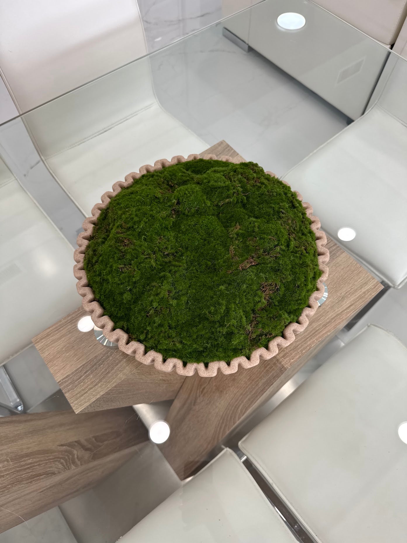 LUXURY ARTIFICIAL MOSS BOWL CENTERPIECE IN TEXTURED BEIGE BOWL