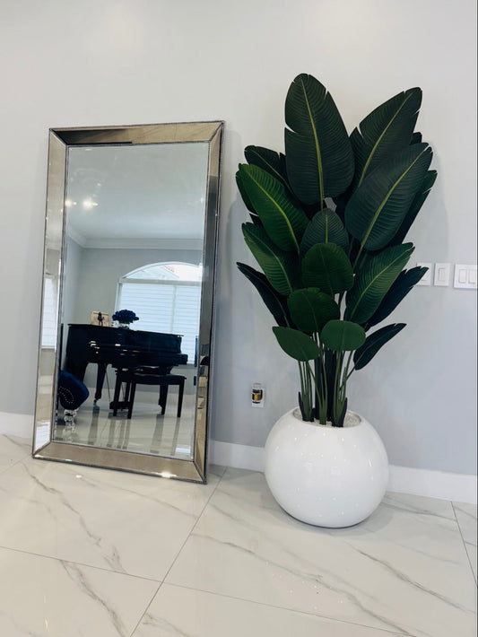 BIRD OF PARADISE IN GLOSSY WHITE GLOBE VASE
