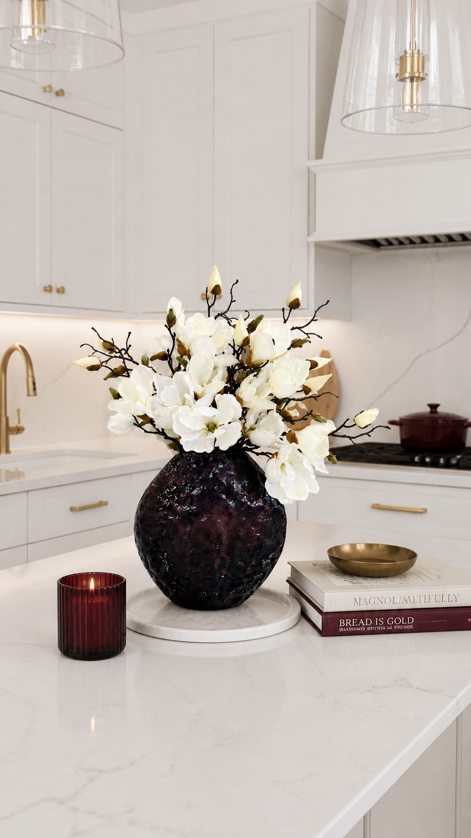 ELEGANT CREAM MAGNOLIA IN TEXTURED VASE
