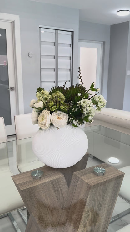 ELEGANT GREEN & WHITE FLORAL ARRANGEMENT