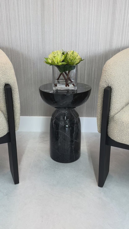 PROTEA IN SQUARE GLASS VASE