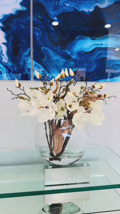 MOOM VASE WITH MAGNOLIAS AND WOOD
